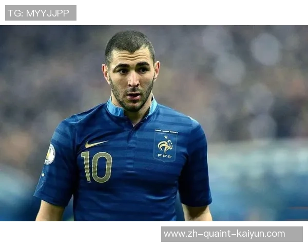 曼联预备引入神锋托尼，与姆伯莫伙伴构建最强三叉戟，逐渐提高争冠实力